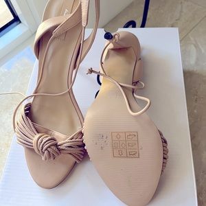 ⭐️ALDO STRAPPED SANDALS 🌟